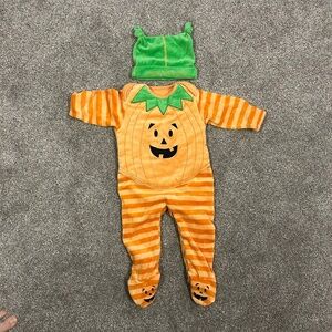 Mommy’s Little Pumpkin size 9-12 months